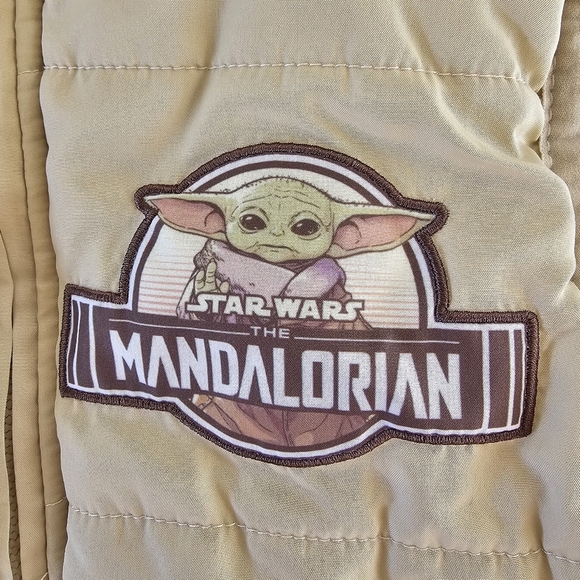 Star Wars Mandalorian Baby Yoda Vest Kids Hooded Puffer Fleece Lined Costume - Picture 3 of 9